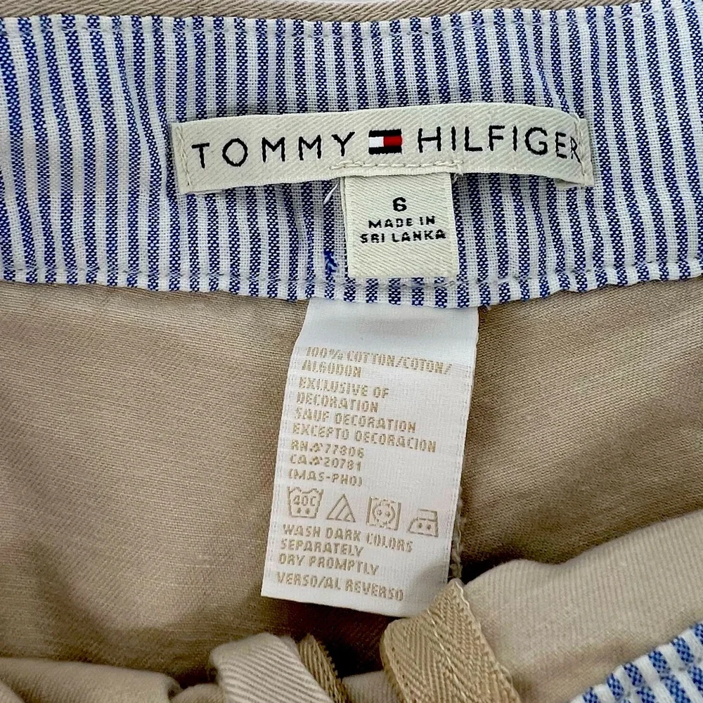 Tommy Hilfiger Khaki Beige Skort with Subtle Pink Trim
